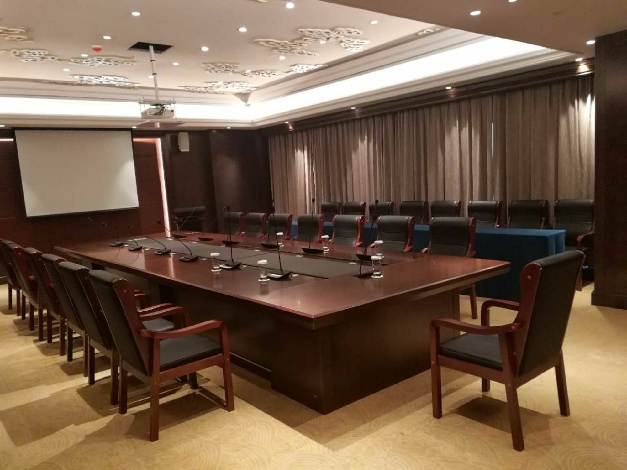Jinan Luxury Blue Horizon Hotel Esterno foto